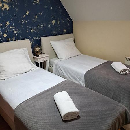 Apartman Lotos SJJ Buitenkant foto
