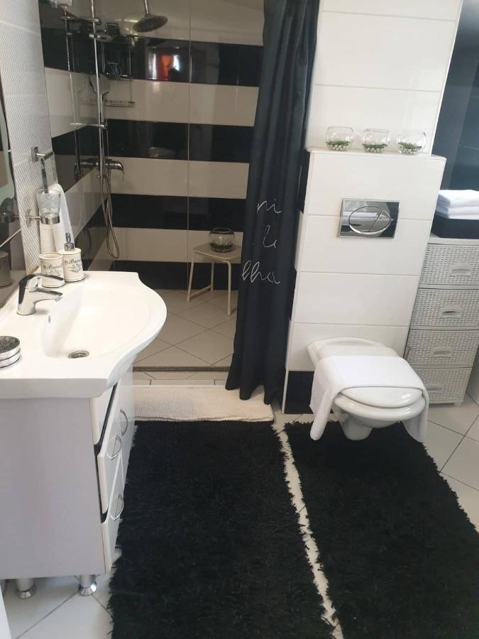 Apartman Lotos SJJ Buitenkant foto